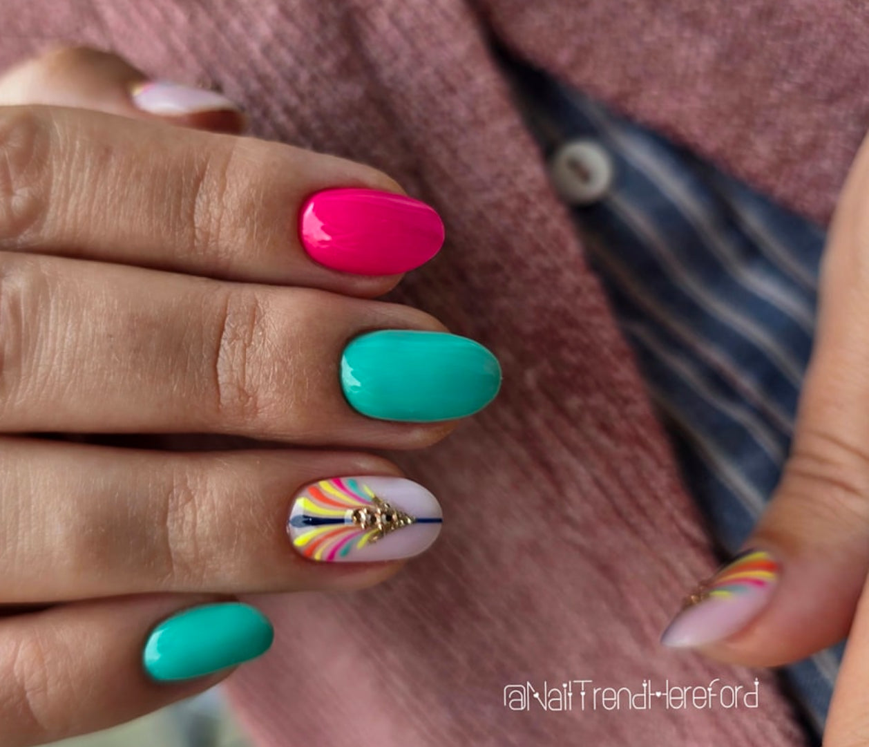 Hypnotic gel & lac - 210